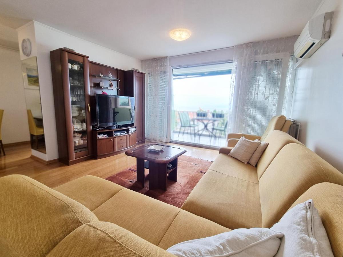 Apartment Rijeka With Sea View Esterno foto