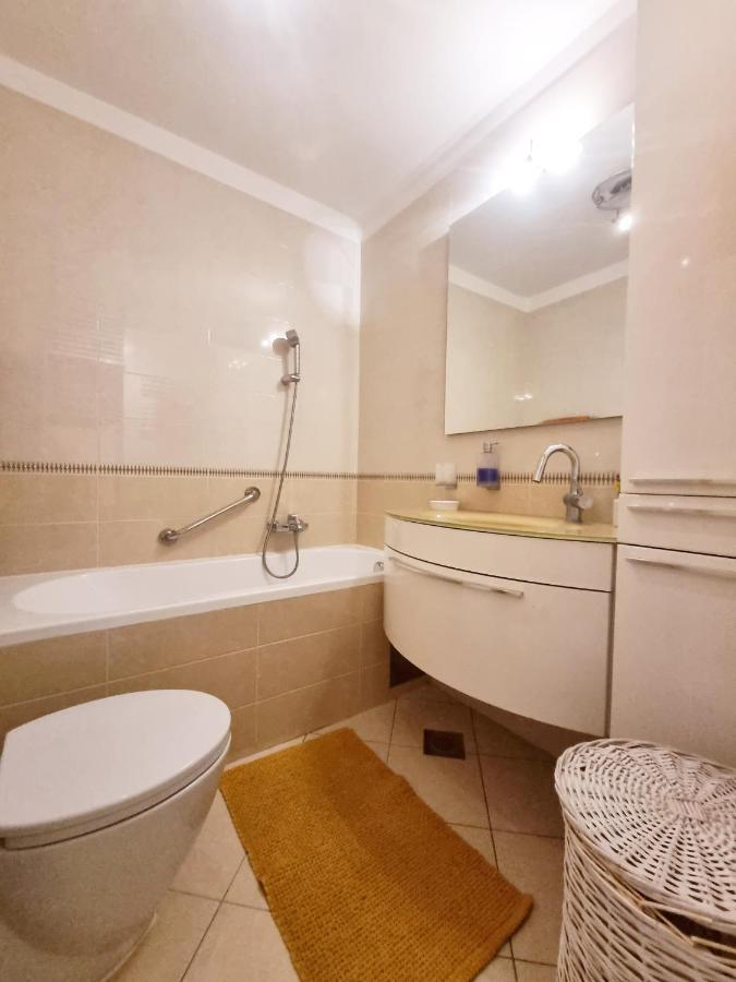Apartment Rijeka With Sea View Esterno foto